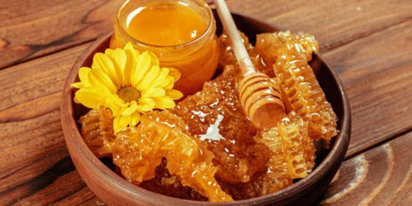 تصویر 4 از خرید و فروش عسل طبیعی اصفهان با شرایط فوق العاده